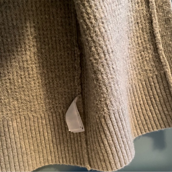 Max Studio Merino Wool Blend Cardigan Vest Sweater - Picture 7 of 10